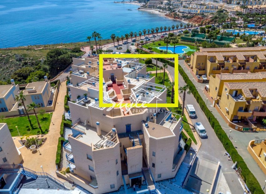 Resale - Apartment - Orihuela Costa  - Campoamor
