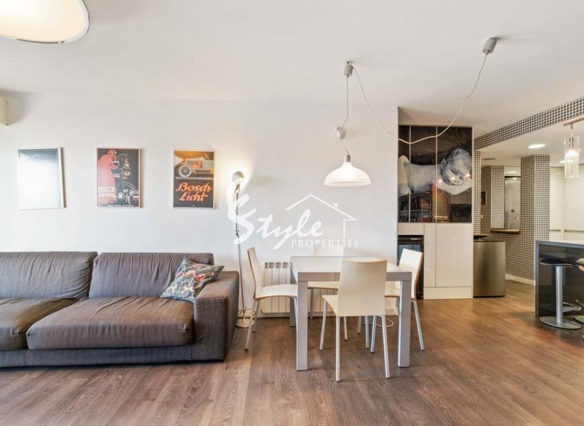 Resale - Apartment - Orihuela Costa  - Campoamor