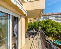 Resale - Apartment - Orihuela Costa  - Campoamor