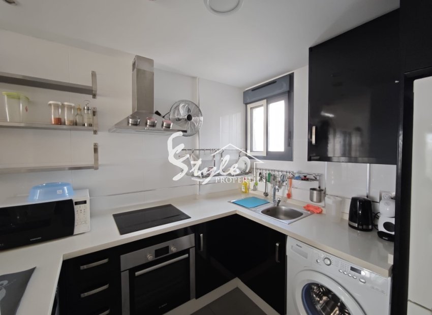Resale - Apartment - Orihuela Costa  - La Zenia