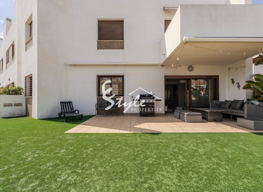 Resale - Apartment - Orihuela Costa  - La Zenia