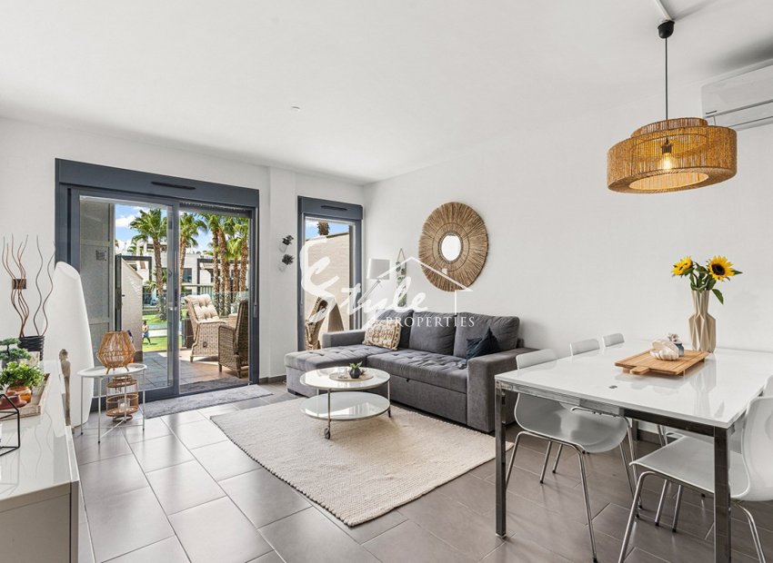 Resale - Apartment - Orihuela Costa  - La Zenia