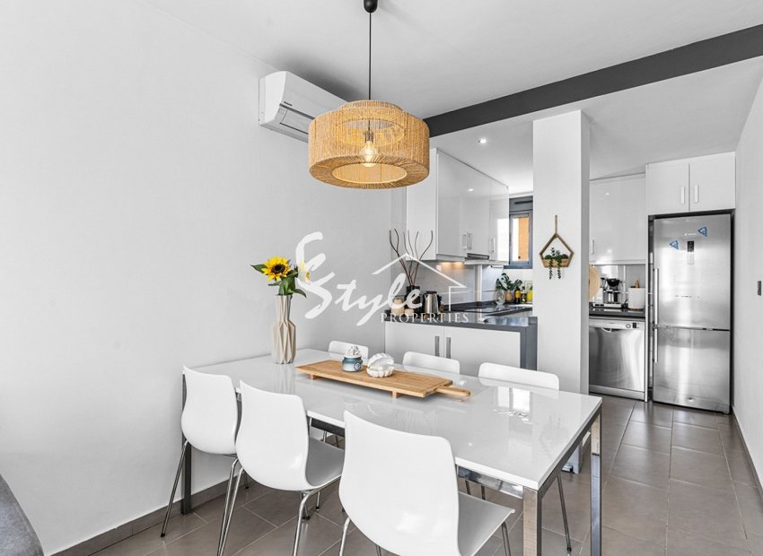 Resale - Apartment - Orihuela Costa  - La Zenia