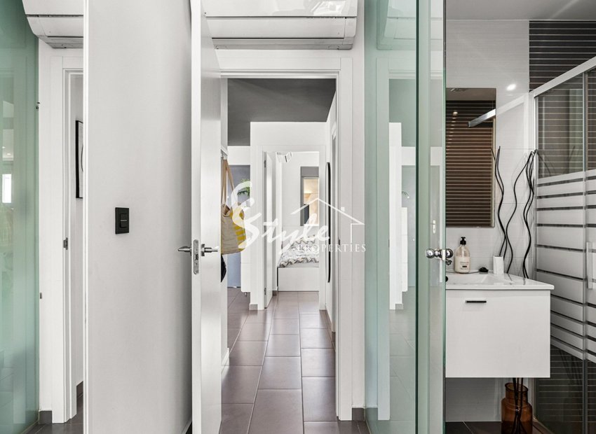 Resale - Apartment - Orihuela Costa  - La Zenia