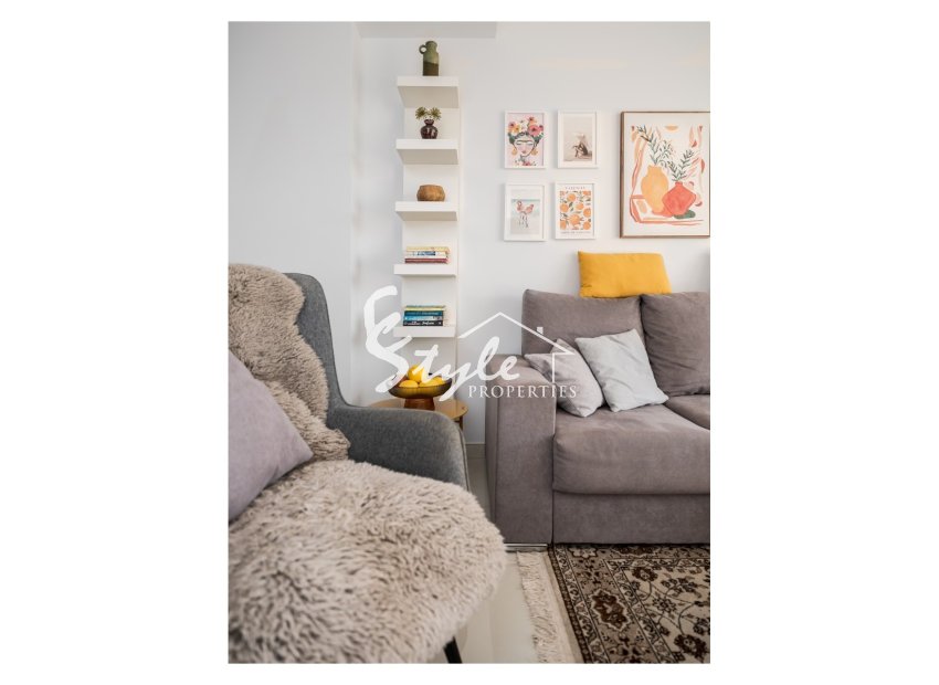 Resale - Apartment - Orihuela Costa  - Los Altos