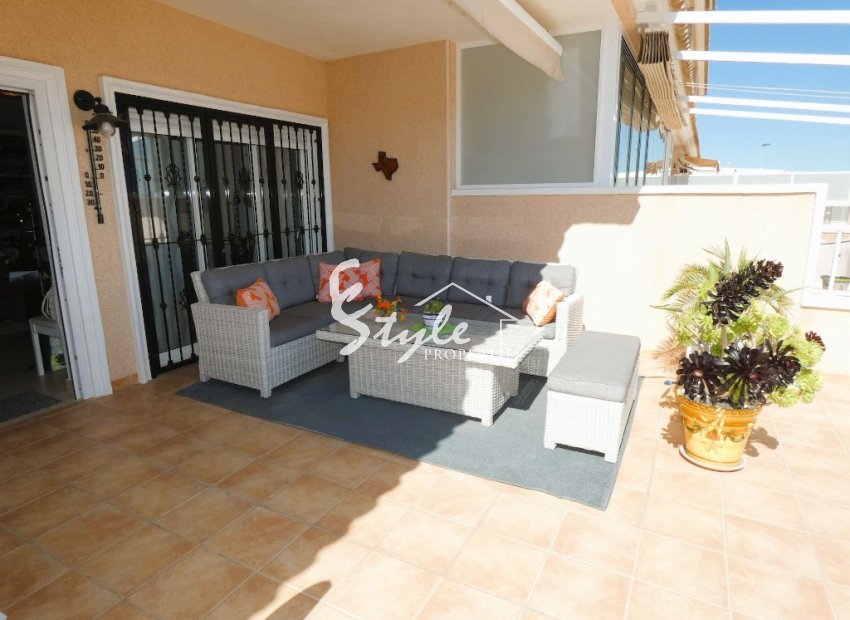 Resale - Apartment - Orihuela Costa  - Los Dolses
