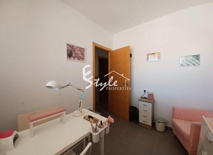 Resale - Apartment - Orihuela Costa  - Los Dolses