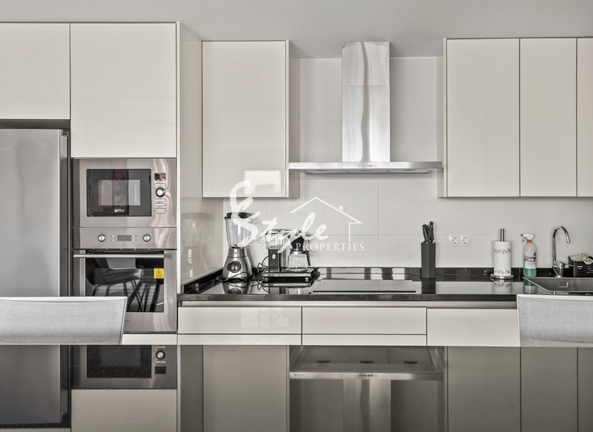 Resale - Apartment - Orihuela Costa  - Los Dolses