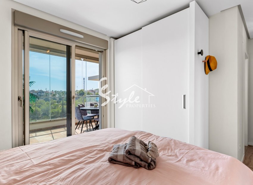 Resale - Apartment - Orihuela Costa  - Los Dolses