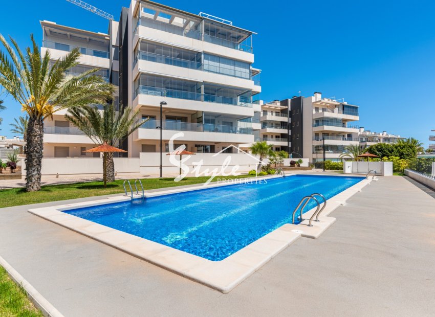 Resale - Apartment - Orihuela Costa  - Los Dolses