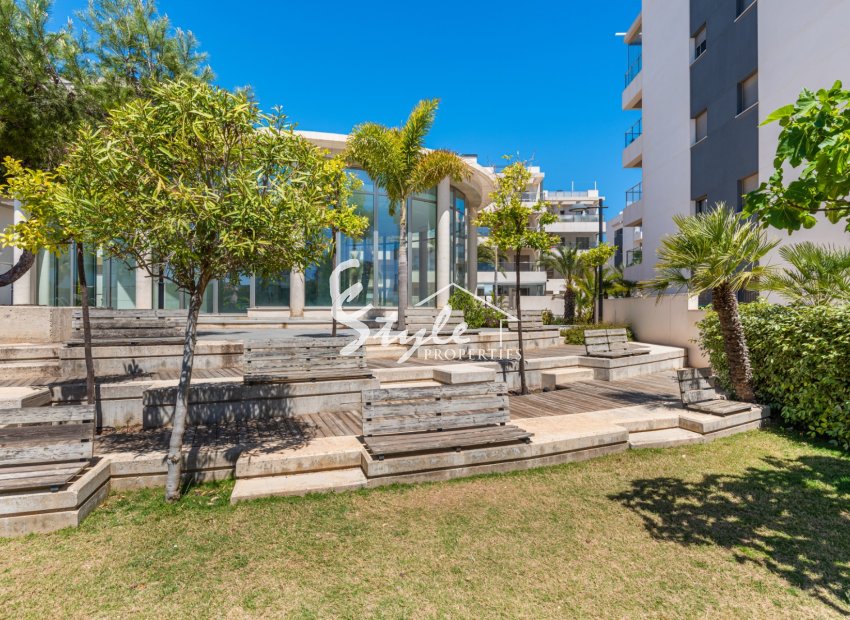 Resale - Apartment - Orihuela Costa  - Los Dolses