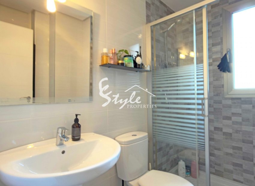 Resale - Apartment - Orihuela Costa  - Los Dolses