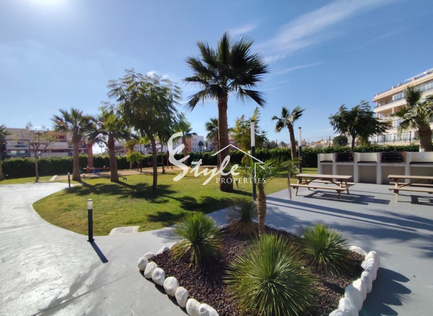 Resale - Apartment - Orihuela Costa  - Orihuela Costa