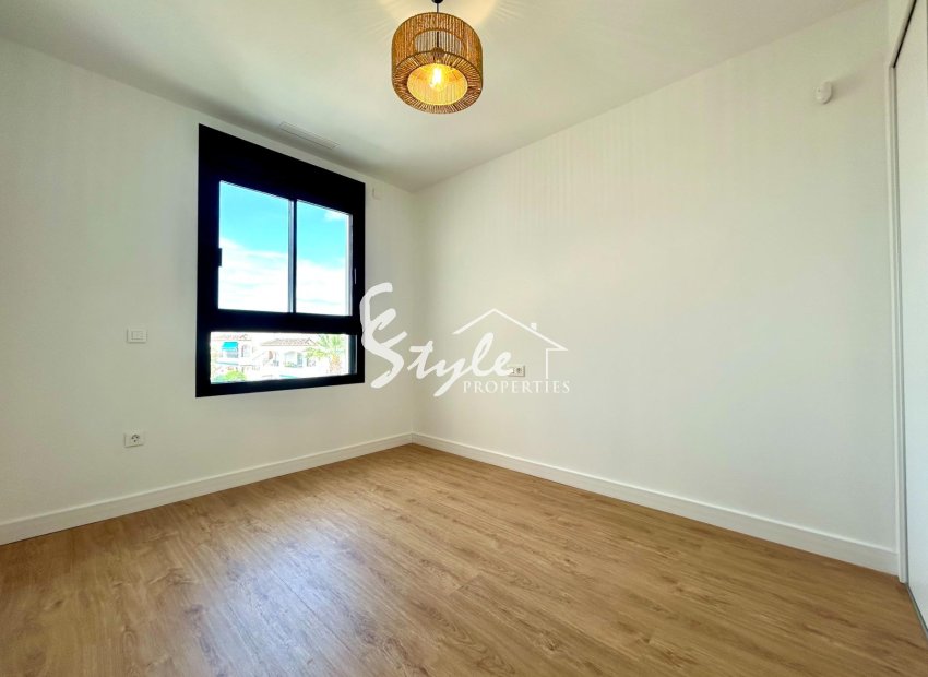 Resale - Apartment - Orihuela Costa  - Pau 8