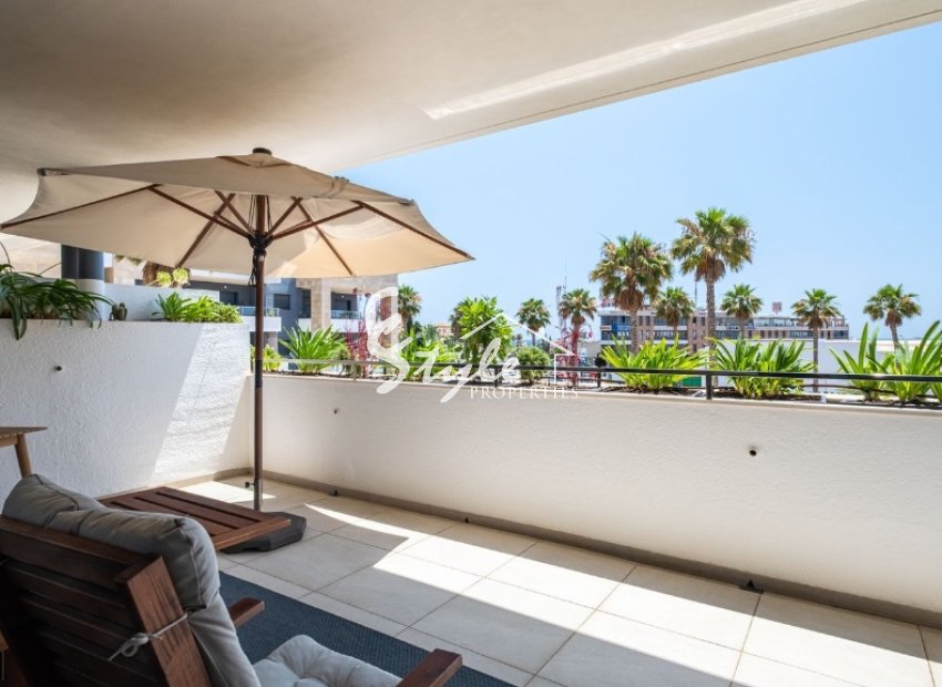 Resale - Apartment - Orihuela Costa  - Playa Flamenca