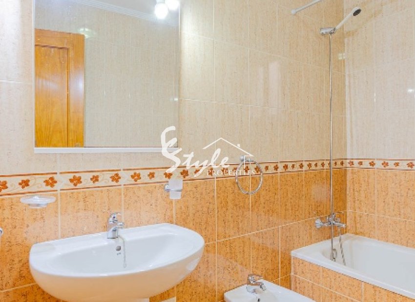 Resale - Apartment - Orihuela Costa  - Playa Flamenca