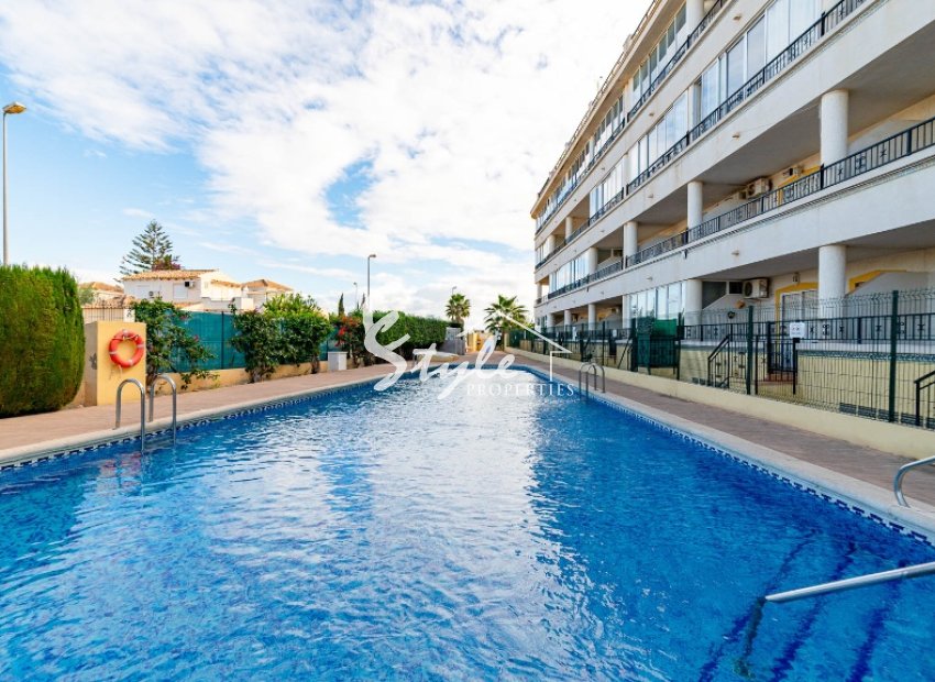 Resale - Apartment - Orihuela Costa  - Playa Flamenca