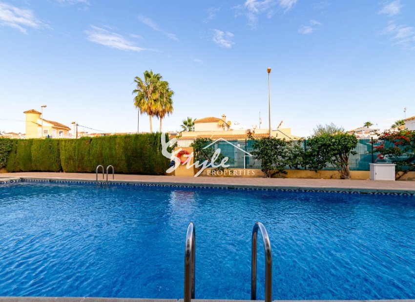 Resale - Apartment - Orihuela Costa  - Playa Flamenca
