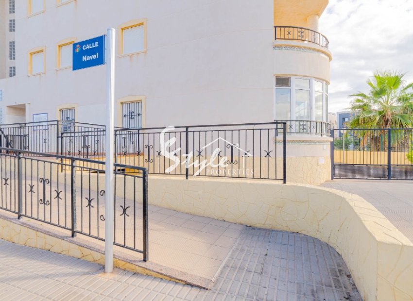 Resale - Apartment - Orihuela Costa  - Playa Flamenca