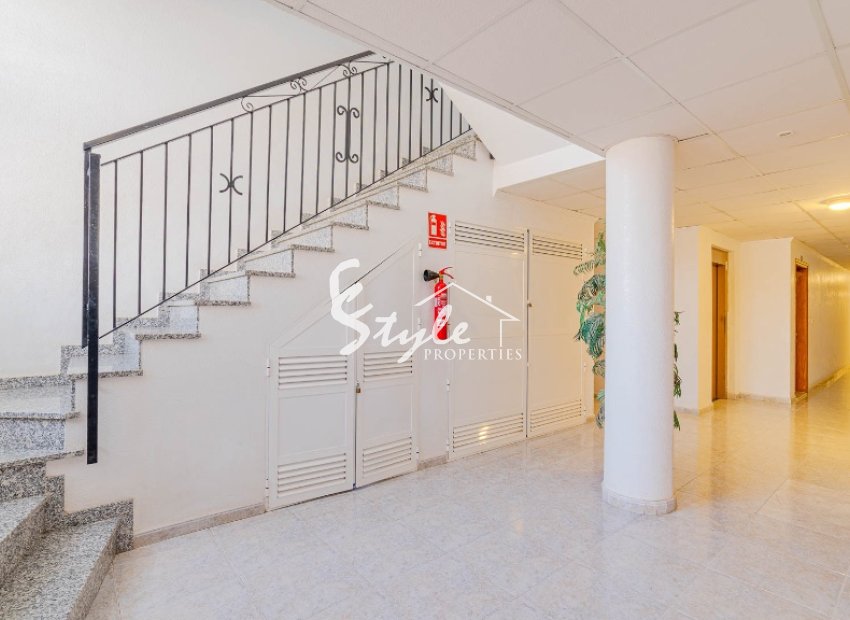 Resale - Apartment - Orihuela Costa  - Playa Flamenca