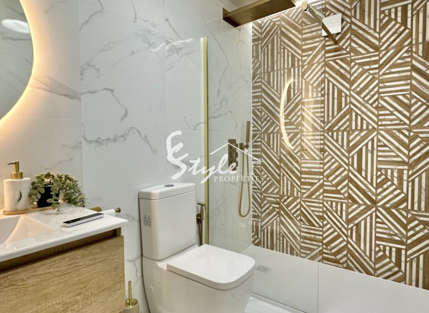 Resale - Apartment - Orihuela Costa  - Playa Flamenca