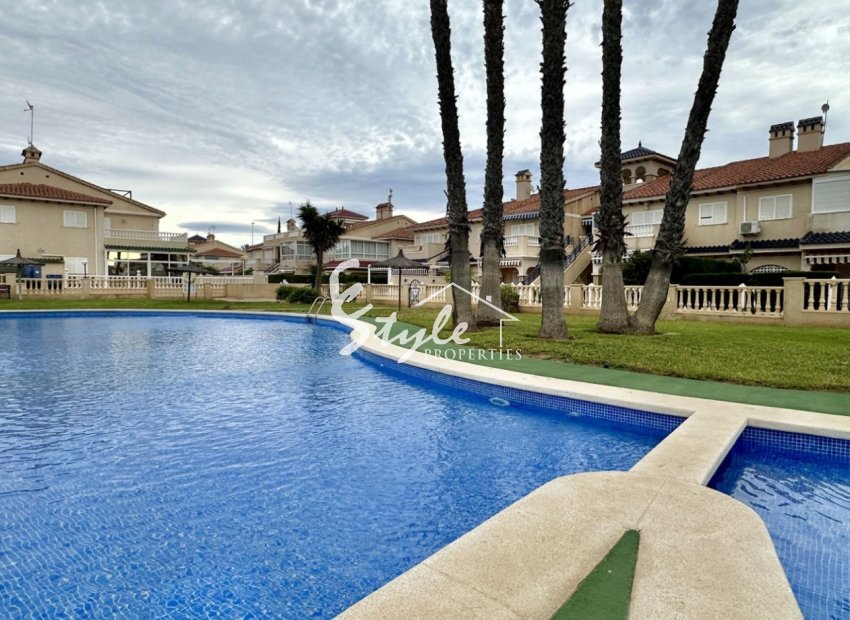 Resale - Apartment - Orihuela Costa  - Playa Flamenca