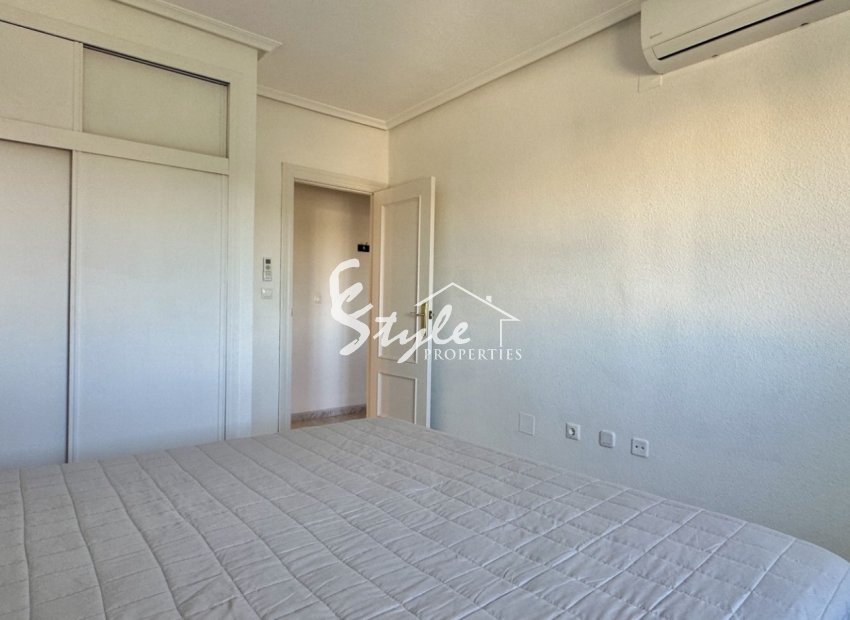 Resale - Apartment - Orihuela Costa  - Playa Flamenca