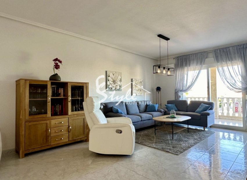 Resale - Apartment - Orihuela Costa  - Playa Flamenca