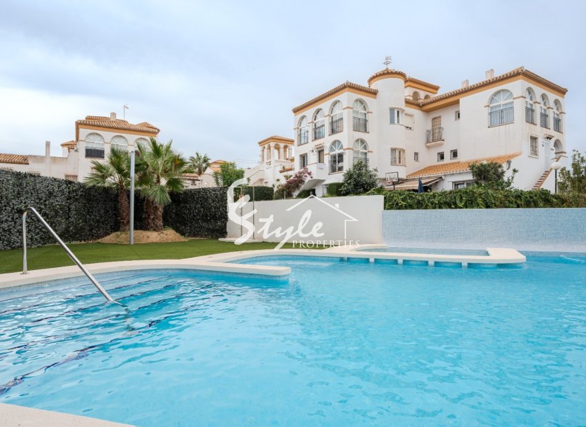 Resale - Apartment - Orihuela Costa  - Playa Flamenca