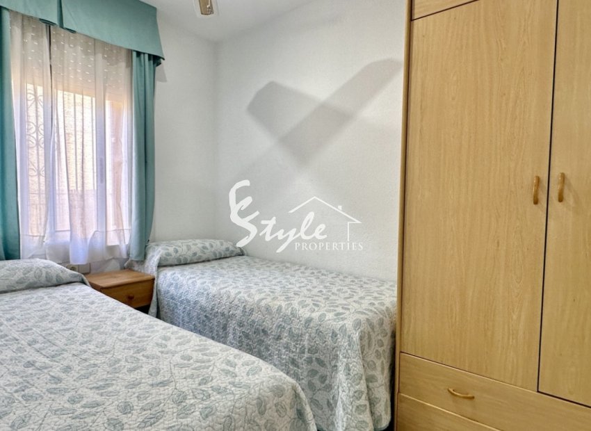 Resale - Apartment - Orihuela Costa  - Playa Flamenca