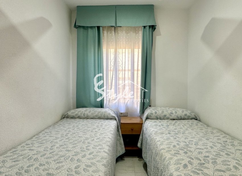 Resale - Apartment - Orihuela Costa  - Playa Flamenca