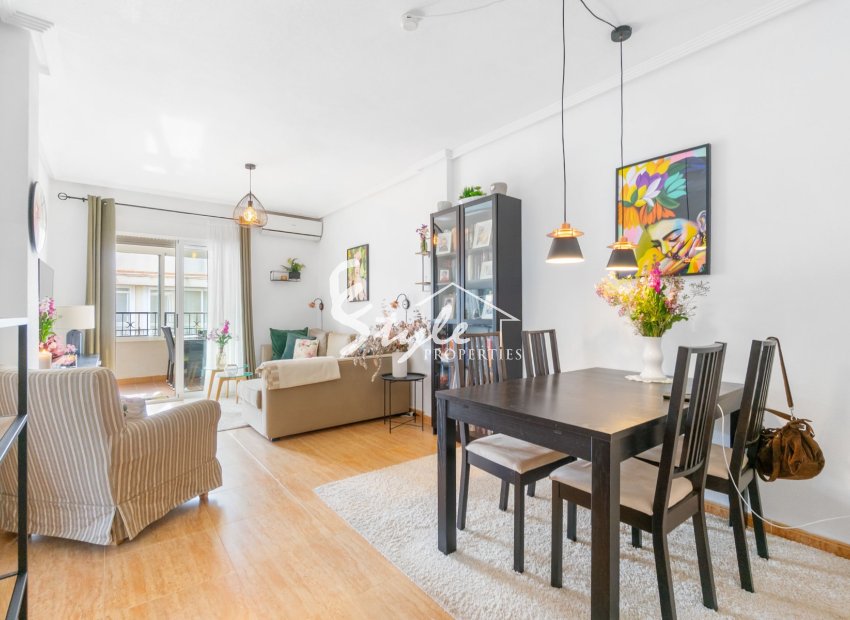 Resale - Apartment - Orihuela Costa  - Playa Flamenca