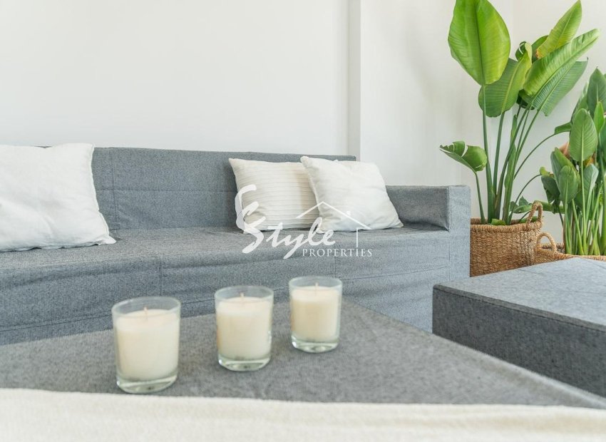 Resale - Apartment - Orihuela Costa  - Playa Flamenca