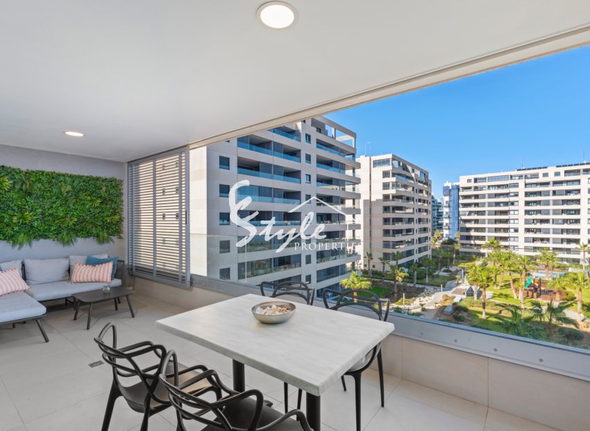 Resale - Apartment - Orihuela Costa  - Punta Prima