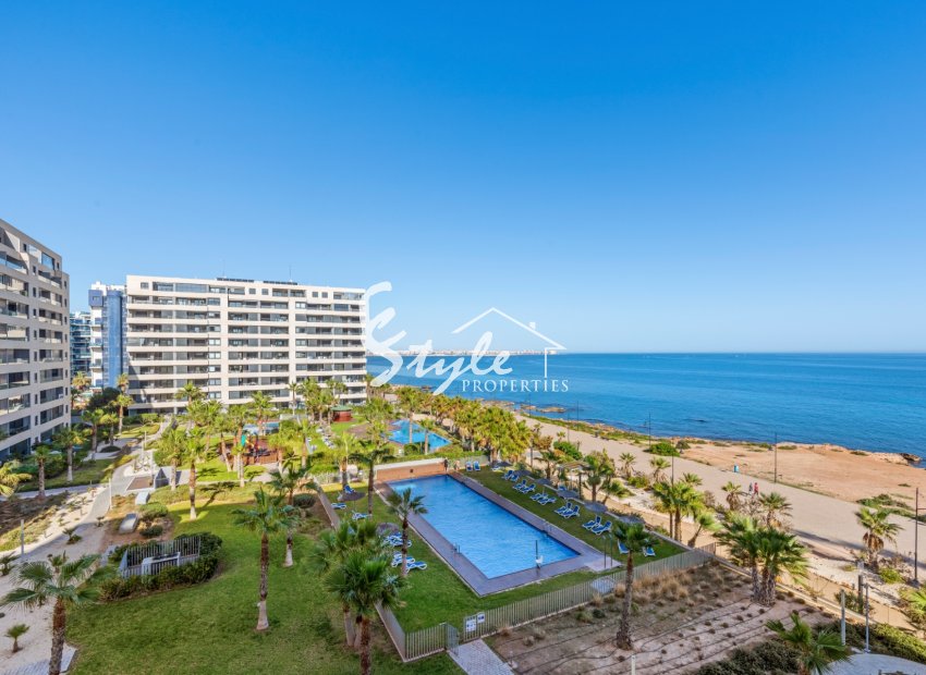 Resale - Apartment - Orihuela Costa  - Punta Prima