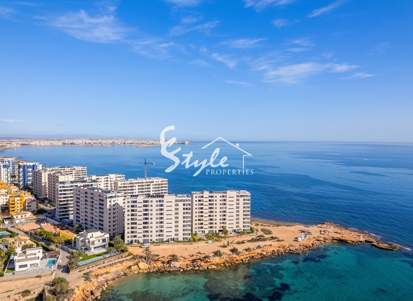 Resale - Apartment - Orihuela Costa  - Punta Prima