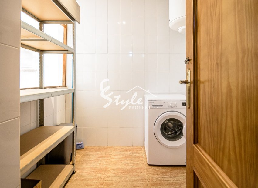 Resale - Apartment - Orihuela Costa  - Punta Prima