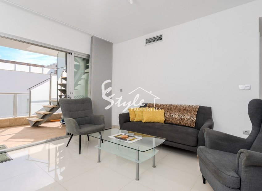 Resale - Apartment - Orihuela Costa  - Punta Prima