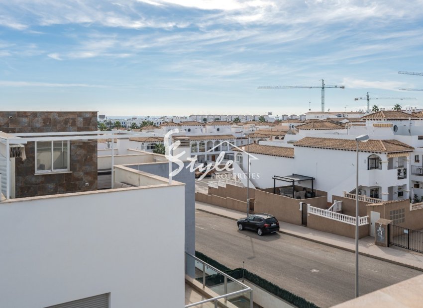 Resale - Apartment - Orihuela Costa  - Punta Prima