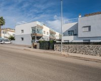 Resale - Apartment - Orihuela Costa  - Punta Prima