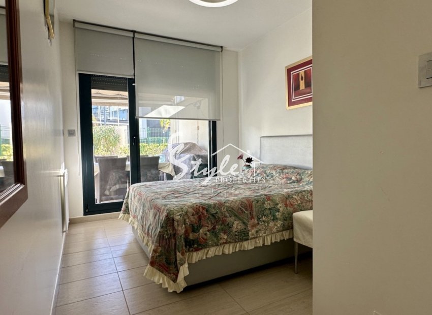 Resale - Apartment - Orihuela Costa  - Punta Prima
