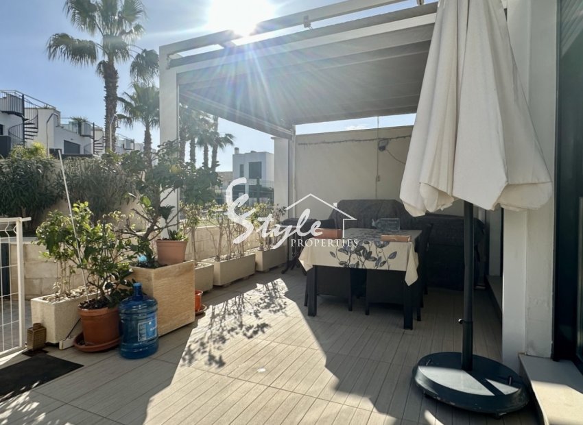 Resale - Apartment - Orihuela Costa  - Punta Prima