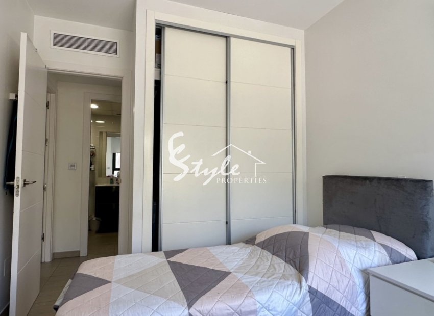 Resale - Apartment - Orihuela Costa  - Punta Prima