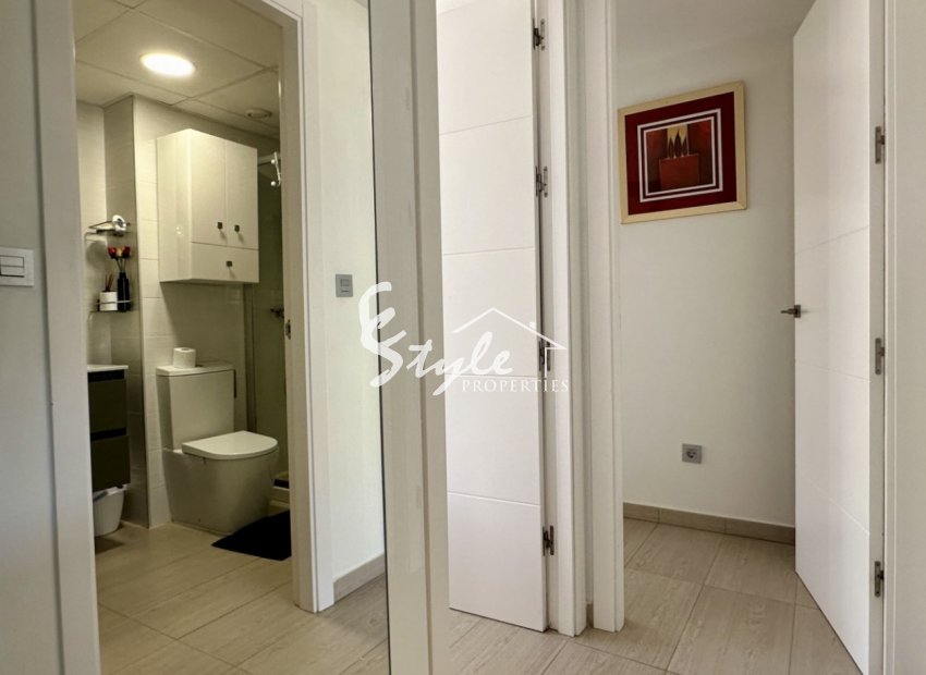 Resale - Apartment - Orihuela Costa  - Punta Prima