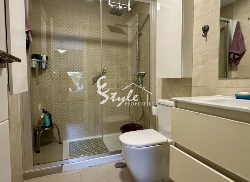 Resale - Apartment - Orihuela Costa  - Punta Prima