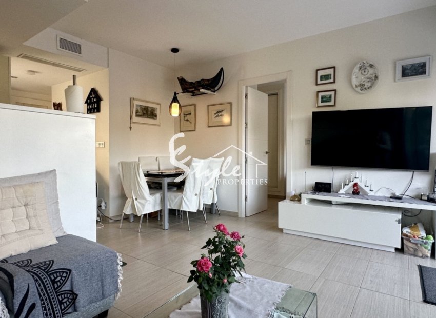 Resale - Apartment - Orihuela Costa  - Punta Prima