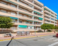 Resale - Apartment - Orihuela-Costa - Punta Prima