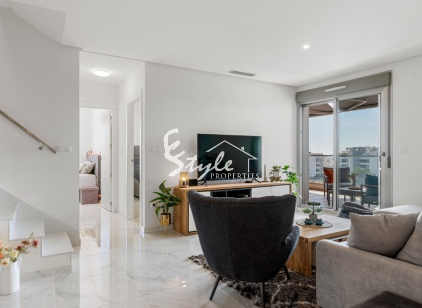 Resale - Apartment - Orihuela Costa  - Villamartin