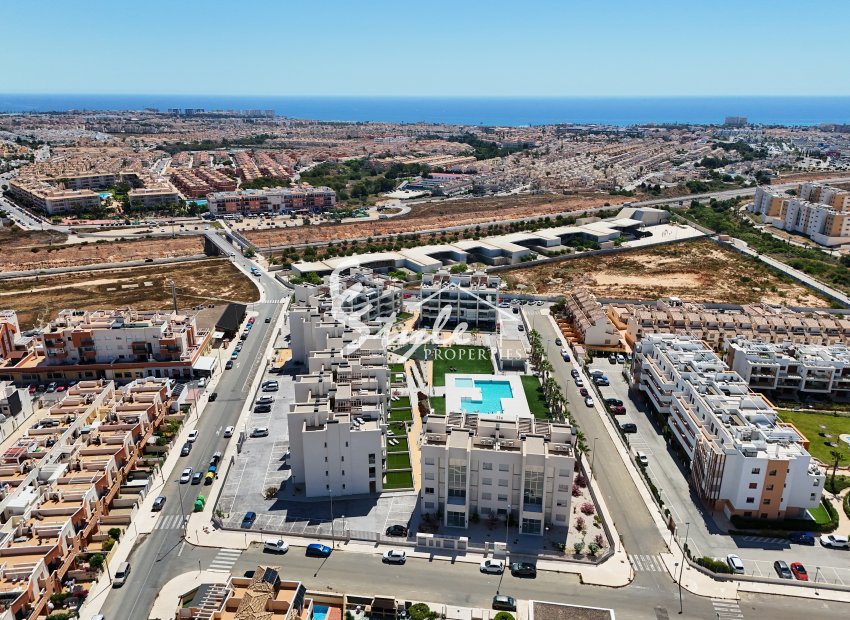 Resale - Apartment - Orihuela Costa  - Villamartin