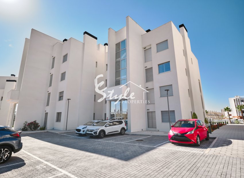 Resale - Apartment - Orihuela Costa  - Villamartin